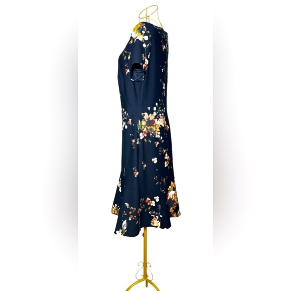 Lauren Ralph Lauren Navy Floral A-Line Knee-Length Short Sleeve Dress, M (10) - Picture 6 of 16